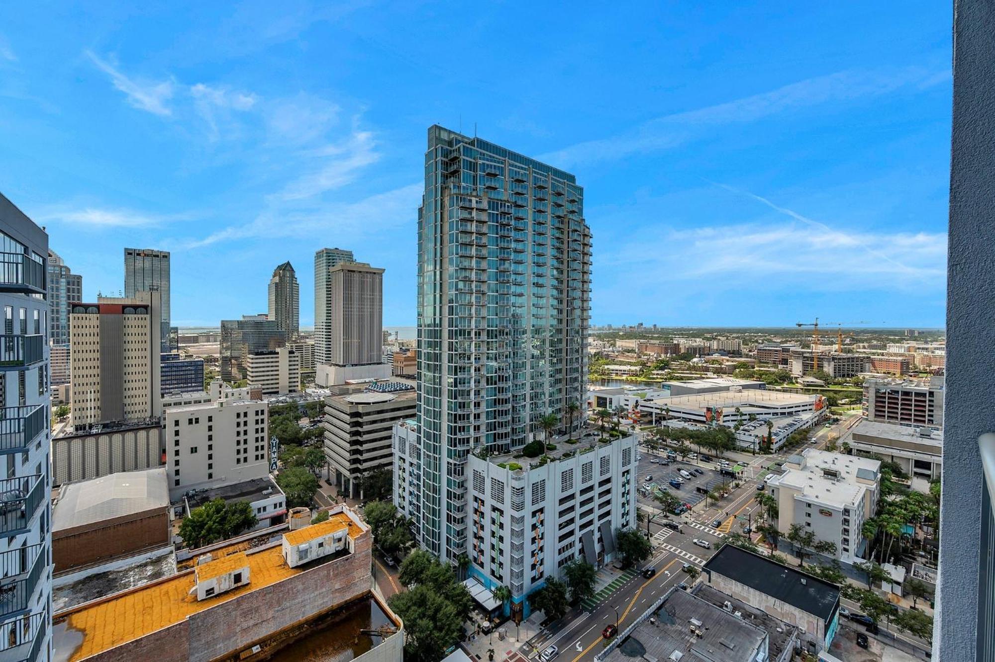 Luxury 1 Bedroom With Den Downtown Tampa Apt - City Views, Rooftop Pool, Workspace 外观 照片