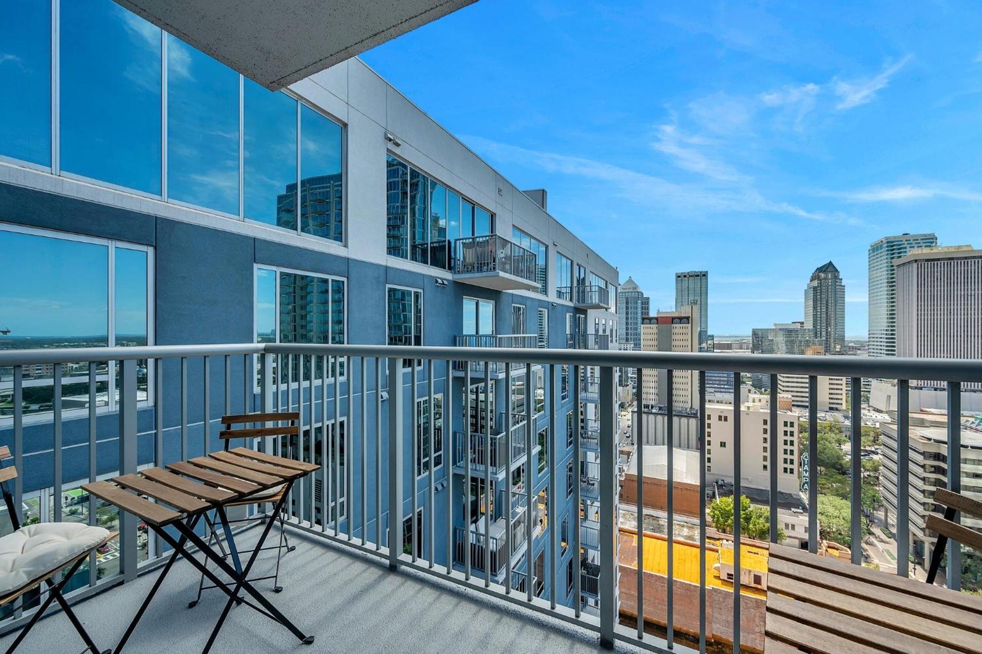Luxury 1 Bedroom With Den Downtown Tampa Apt - City Views, Rooftop Pool, Workspace 外观 照片